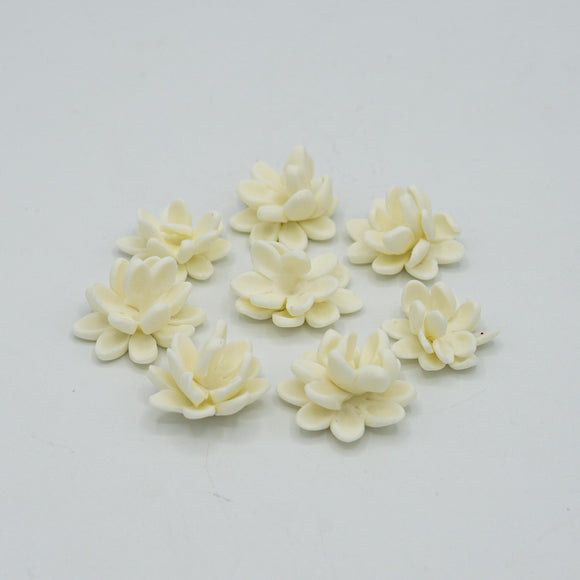 Pack de 8 flores de color blanco de porcelana fría